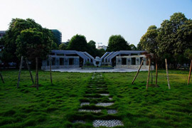 ��ꖎ����WУ