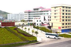 ��ˮ�����I(y��)�еȌ��I(y��)�W(xu��)У