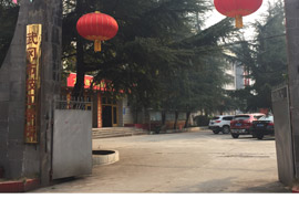 ����м����W(xu��)У